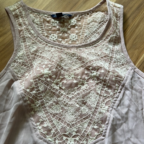 Lace Detail Pink Sleeveless Top - Picture 6 of 6